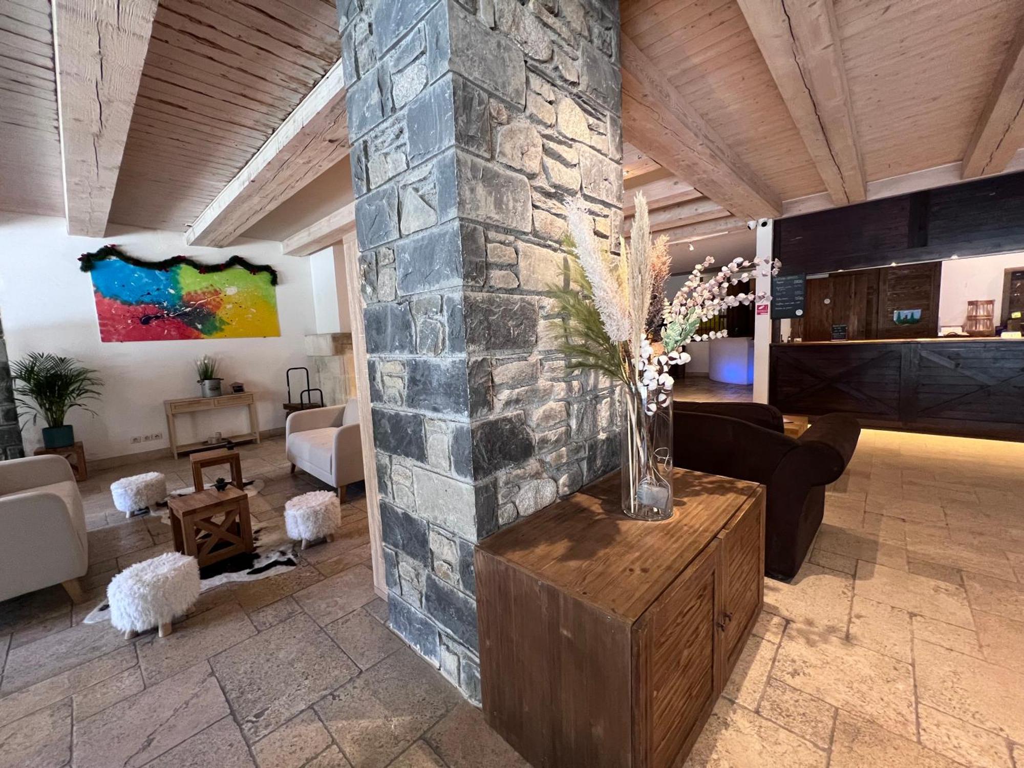סן-לארי-סולאן Apparts Au Coeur De St-Lary - Piscine Chauffee Et Sauna מראה חיצוני תמונה
