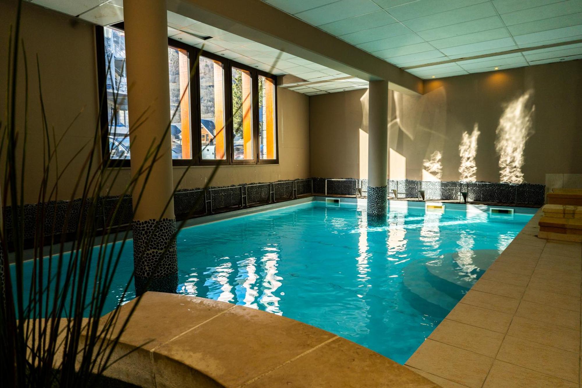 סן-לארי-סולאן Apparts Au Coeur De St-Lary - Piscine Chauffee Et Sauna מראה חיצוני תמונה